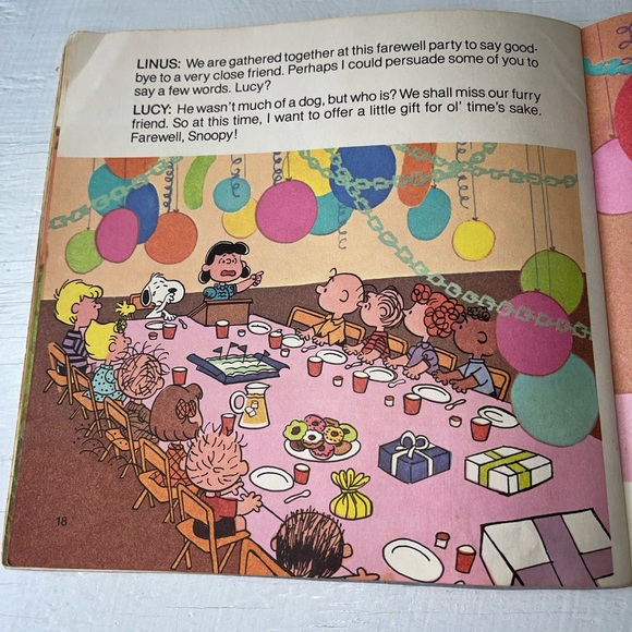 Charlie Brown Records Presents Snoopy, Come Home: Read-Along Book and Record - Picture 7 of 12
